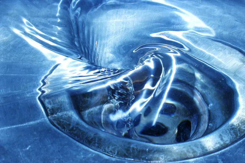 Was passiert mit Abwasser? 1 Abwasser fließt durch den Ausguss